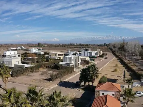VENTA TERRENO COMPLEJO CERRADO CARRASCAL MENDOZA