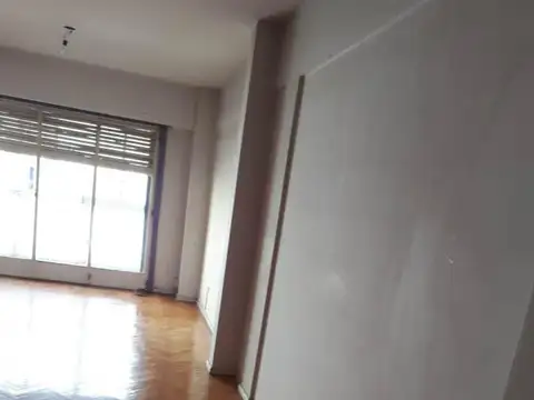 Av. Rivadavia al 2200