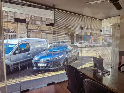 Oficina en Alquiler en Plaza San Martín, $ 550.000