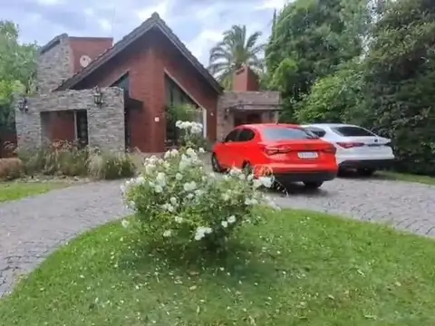 CASA VENTA "COUNTRY LAS LAJAS" GRAL. RODRIGUEZ