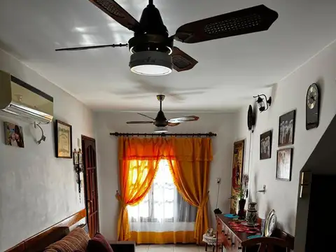 Depto Tipo Casa 2 ambientes con 1 baño