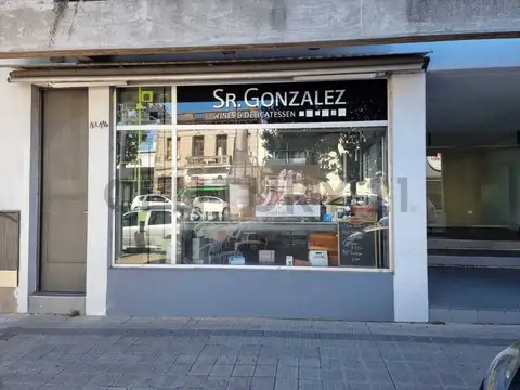 Local en Alquiler en 7 Entre 40 y 41, La plata, provincia de Buenos Aires.