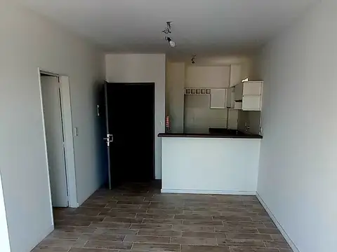 Av Directorio 2900, Piso 7