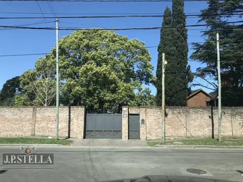 Casa 6 ambientes - Quincho - Pileta - Casa de Caseros- Villa Luzuriaga