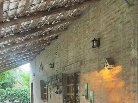 CASA QUINTA EN ARROYO LEYES