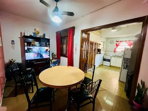 Depto Tipo Casa en Venta en Lanus Oeste, USD 95.000