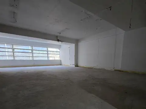 Oficina en Alquiler 50 años