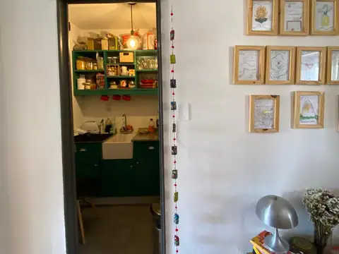 Ecuador 1300, Piso 8