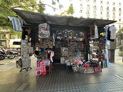 Avenida Presidente Roque Sáenz Peña 700