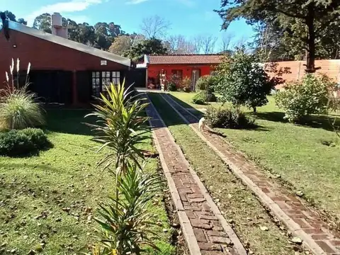 Casa en venta - 3 Dormitorios 3 Baños - Mar del Plata