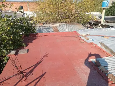 Casa 6 ambientes con 5 baños