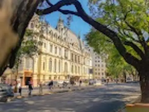 Marcelo.t.de Alvear 400 , Piso PB