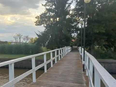 Terreno en Venta, FOS 60