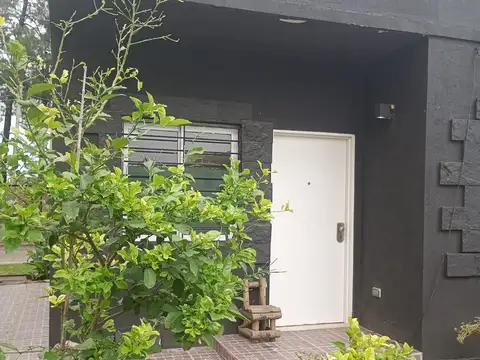 EXCELENTE LOCAL EN ALQUILER A 2 CUADRAS DE LA ESTACIÓN DE SAN ANTONIO DE PADUA