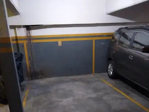 COCHERA FIJA/TECHADA EN VILLA DEL PARQUE