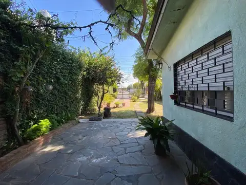 Depto Tipo Casa en Venta con 1 cocheras