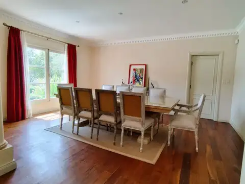 Casa 6 ambientes con 3 baños