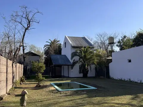 Venta Casa 4 Ambientes Villa Udaondo, Parque Leloir