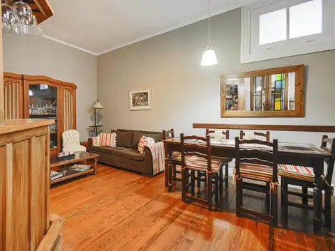 Depto Tipo Casa en Venta 50 años