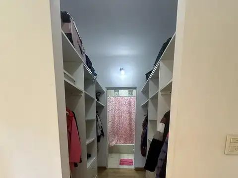 Departamento 5 ambientes con 2 baños