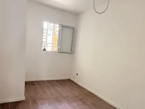 Depto Tipo Casa en Alquiler de 1 dormitorio
