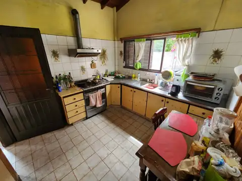 Casa 4 ambientes con 1 baño