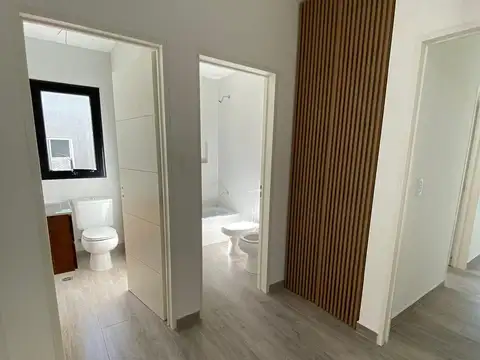 Santa Elena, Pilar del Este