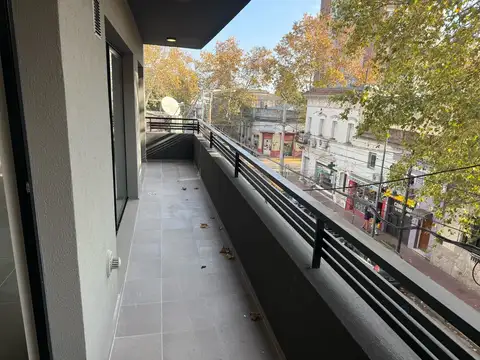 Departamento 4 ambientes con 3 baños