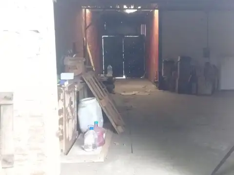 Galpon en Venta 11  mts Frente