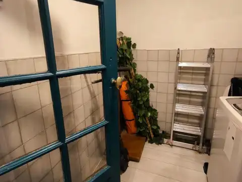 México e/ Bolivar y Defensa al 400