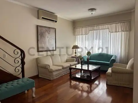 Venta Casa 5 ambientes – Villa Luro-Excelente Estado