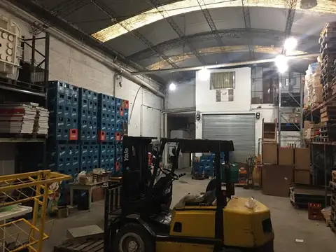 Tomas Edison nº 2893 e/Cabildo y Marquez Aguado