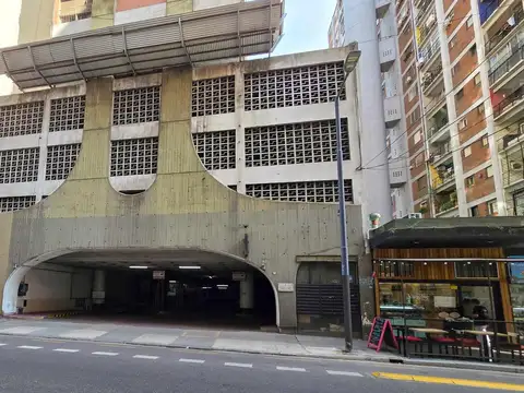 COCHERA FIJA CUBIERTA EN MARCELO T. DE ALVEAR AL 1200 - 15 M2 VIGILANCIA LAS 24 HORAS