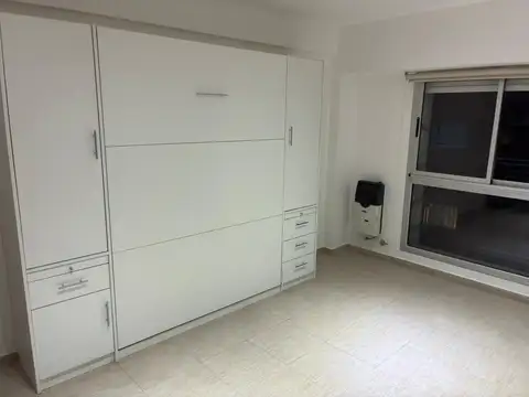 Presidente Peron 7100, Piso 10