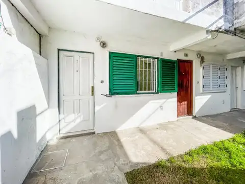 Depto Tipo Casa en Venta de Monoambiente