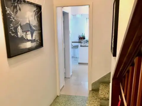 Casa 3 ambientes con 2 baños