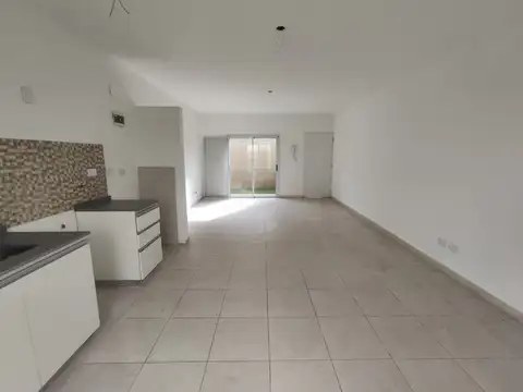 VENTA PH 3 AMBIENTES EN LANUS ESTE