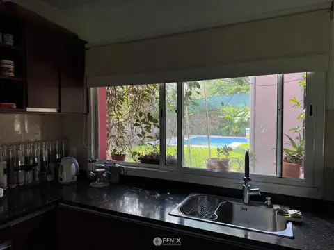 CF1231 - CASA APTA CRÉDITO HIPOTECARIO - 5 DORMITORIOS - B° PRIVADO LA EUGENIA