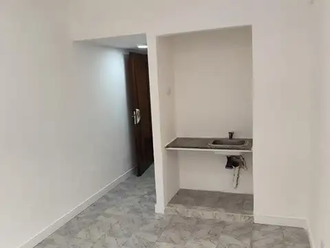 Juan Domingo Peron 2618 , Piso 2