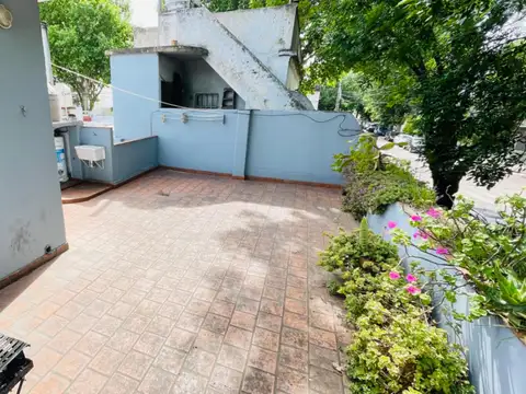 Casa 5 ambientes con 1 baño