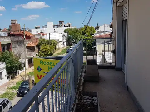 Juan Zanella 4500, Piso 2