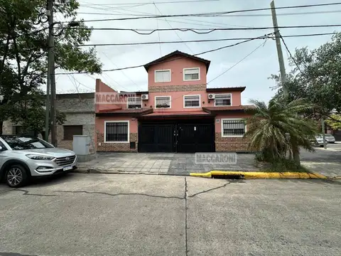 Casa - Venta - Argentina, Capital Federal - PRIMERA JUNTA 4794