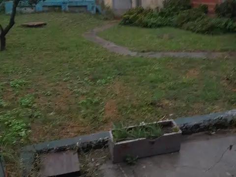 Venta Casa 4 amb. en Villa de Mayo - A Reciclar