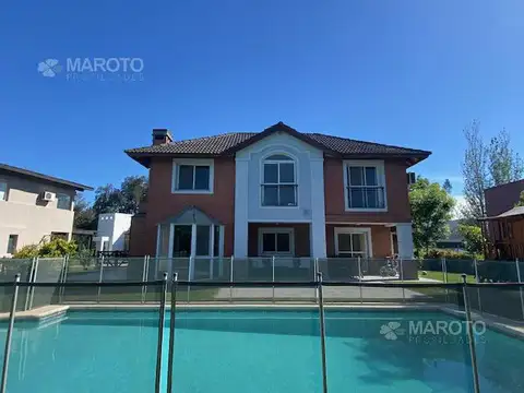 CASA EN VENTA EN FINCAS DEL LAGO – MAROTO PROPIEDADES