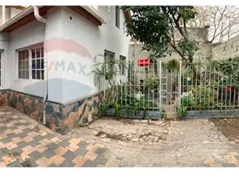 CASA VARIAS FAMILIAS 3 PH FONDO PARQUE PATRICIOS