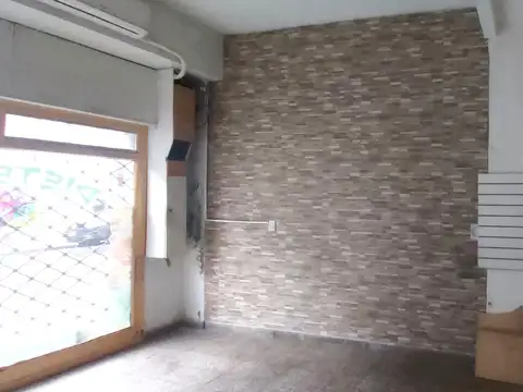 Local Comercial en Alquiler – 36 m² – Monserrat