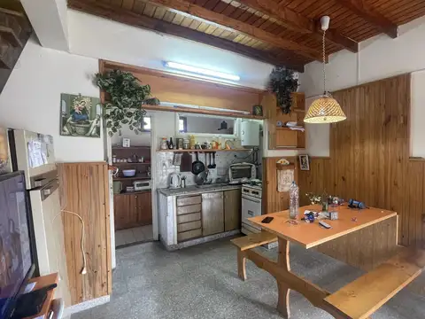 Depto Tipo Casa 3 ambientes con 2 baños