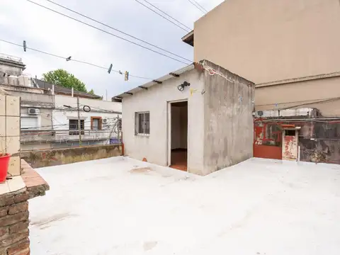 Casa 5 ambientes con 2 baños