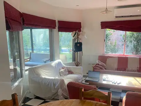 Casa de 7 ambientes en venta en Saint Thomas Sur. Canning, Esteban Echeverría.