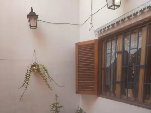 Depto Tipo Casa en Venta en Parque Chacabuco, USD 160.000